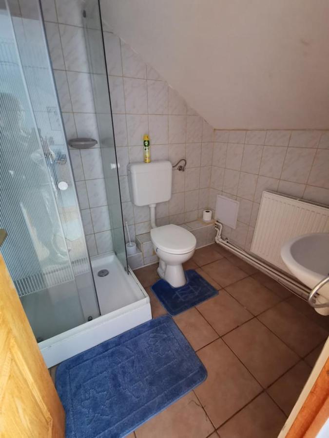 Kis Rigó vendégház Salgótarján Esterno foto